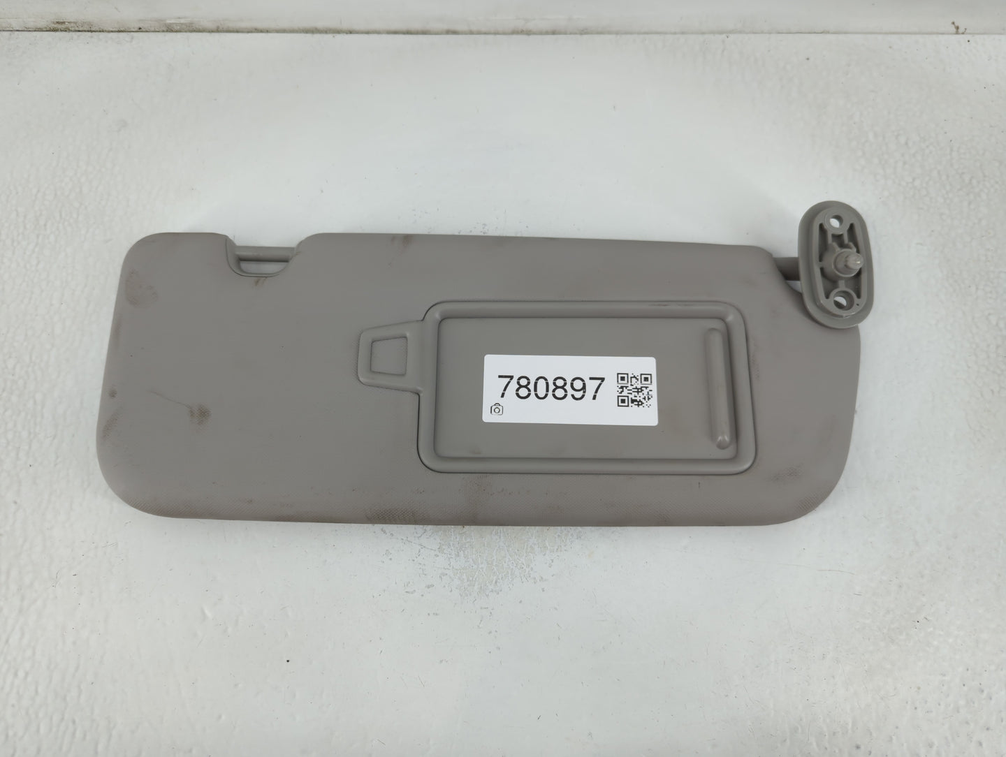 2017-2018 Kia Forte Sun Visor Shade Replacement Passenger Right Mirror Fits Fits 2017 2018 OEM Used Auto Parts - Oemusedautoparts1.com