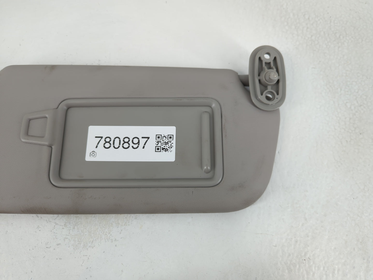 2017-2018 Kia Forte Sun Visor Shade Replacement Passenger Right Mirror Fits Fits 2017 2018 OEM Used Auto Parts - Oemusedautoparts1.com