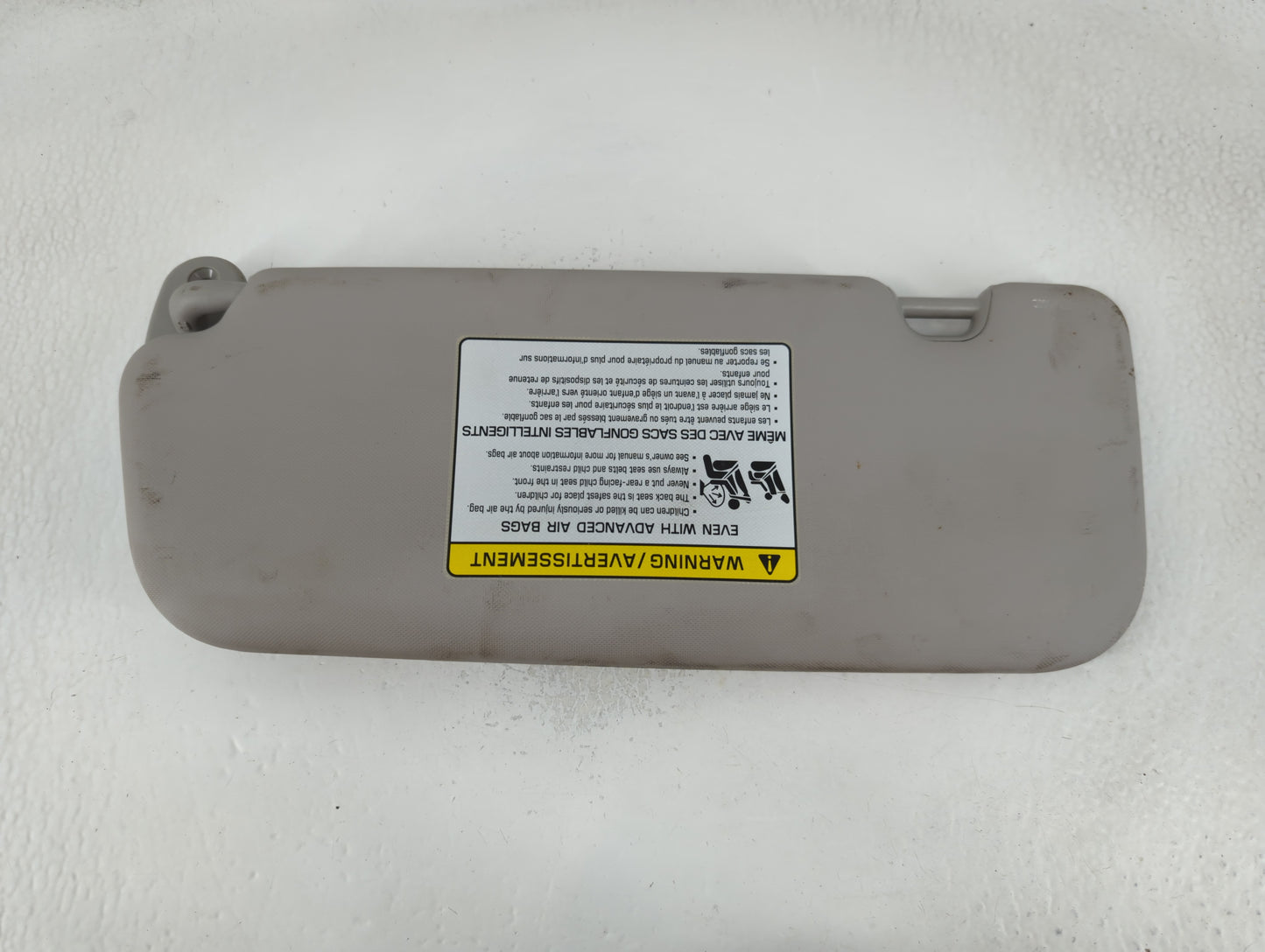 2017-2018 Kia Forte Sun Visor Shade Replacement Passenger Right Mirror Fits Fits 2017 2018 OEM Used Auto Parts - Oemusedautoparts1.com