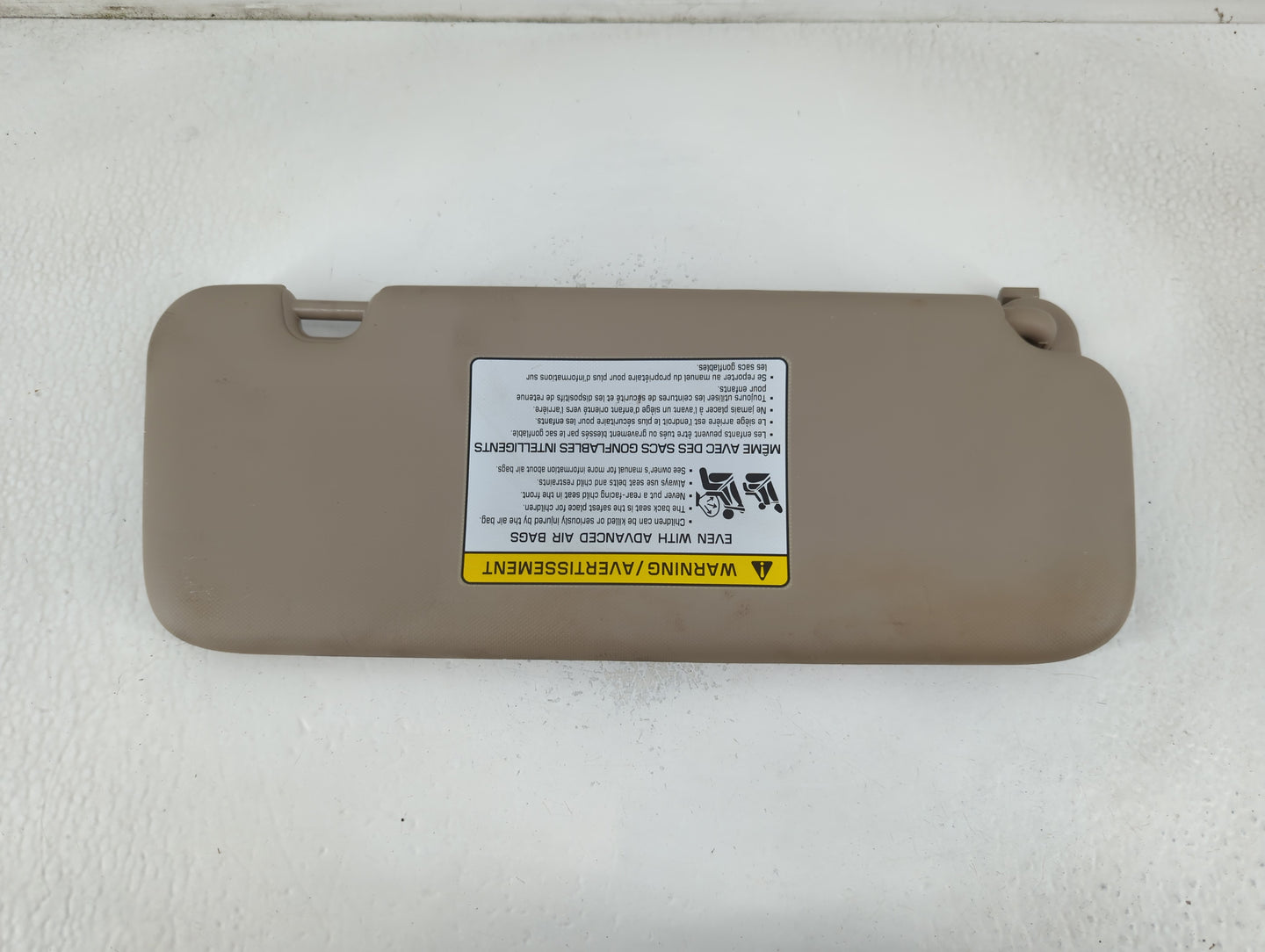 2017-2020 Hyundai Elantra Sun Visor Shade Replacement Driver Left Mirror Fits Fits 2017 2018 2019 2020 OEM Used Auto Parts - Oemusedautoparts1.com