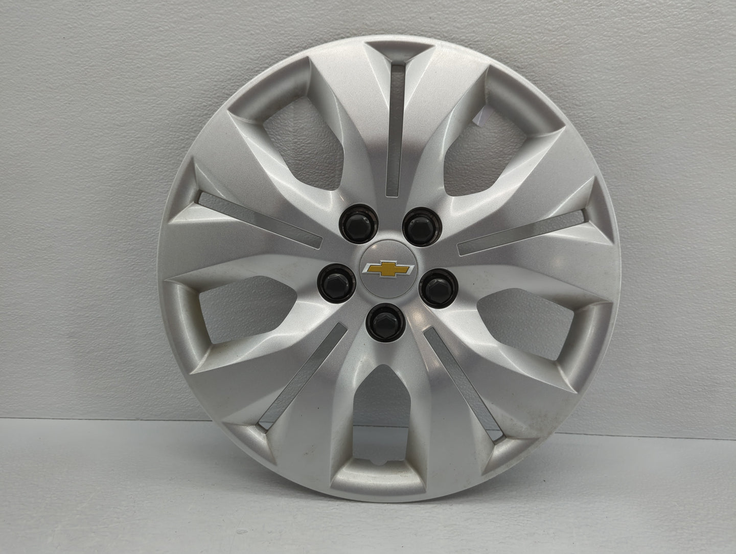 2011-2016 Chevrolet Cruze Driver Front Wheel Hub Oem - Oemusedautoparts1.com