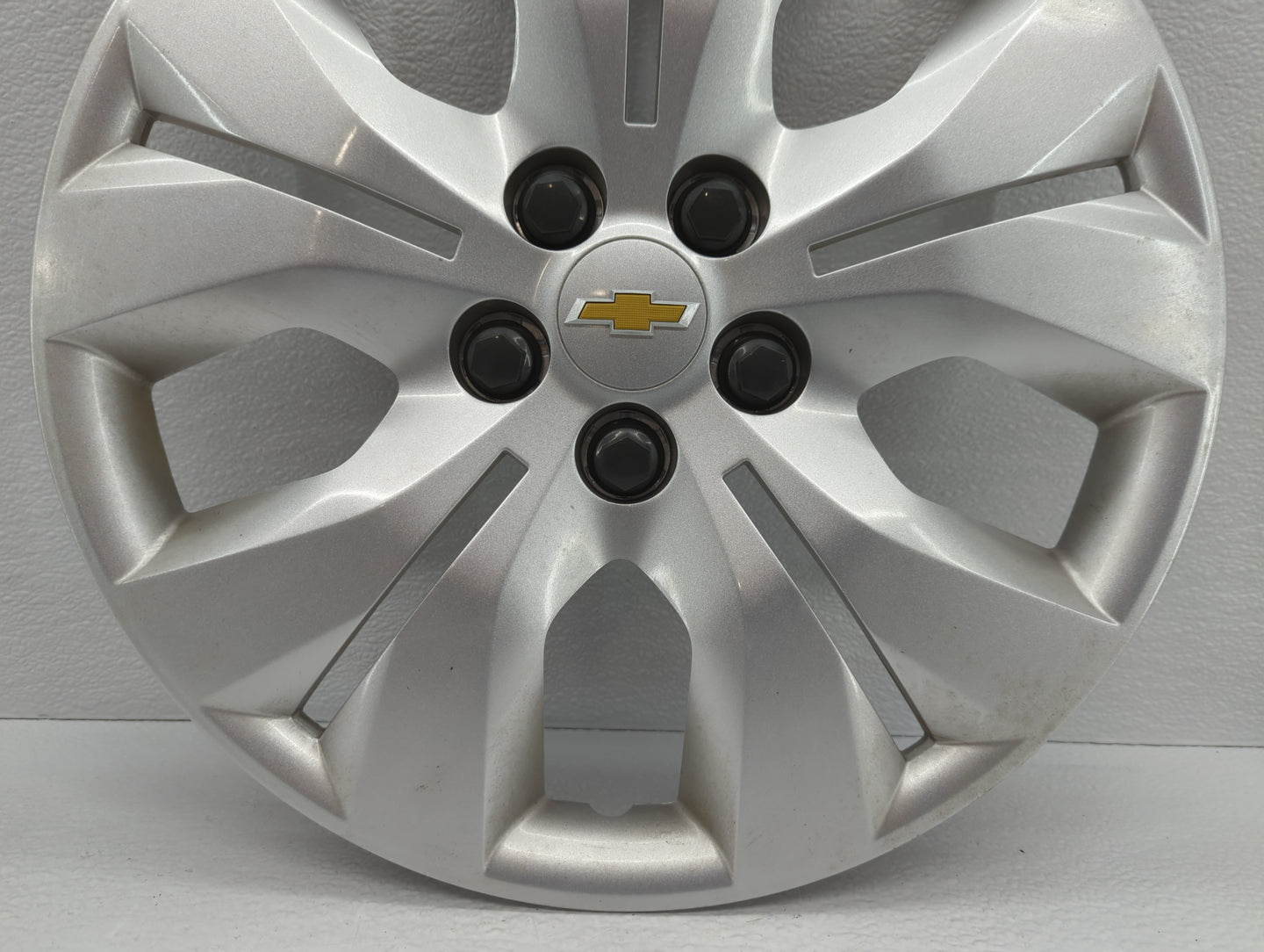 2011-2016 Chevrolet Cruze Driver Front Wheel Hub Oem - Oemusedautoparts1.com