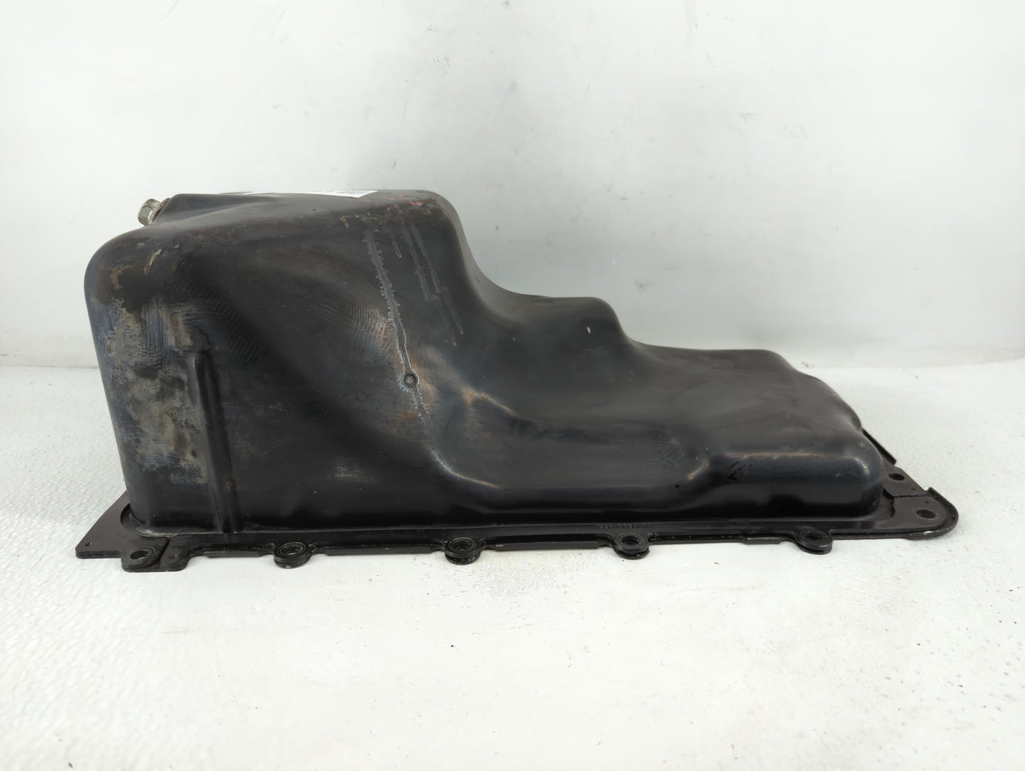 2003-2005 Lincoln Aviator Engine Oil Pan P/N:2E6675GB Fits Fits 2002 2003 2004 2005 OEM Used Auto Parts - Oemusedautoparts1.com