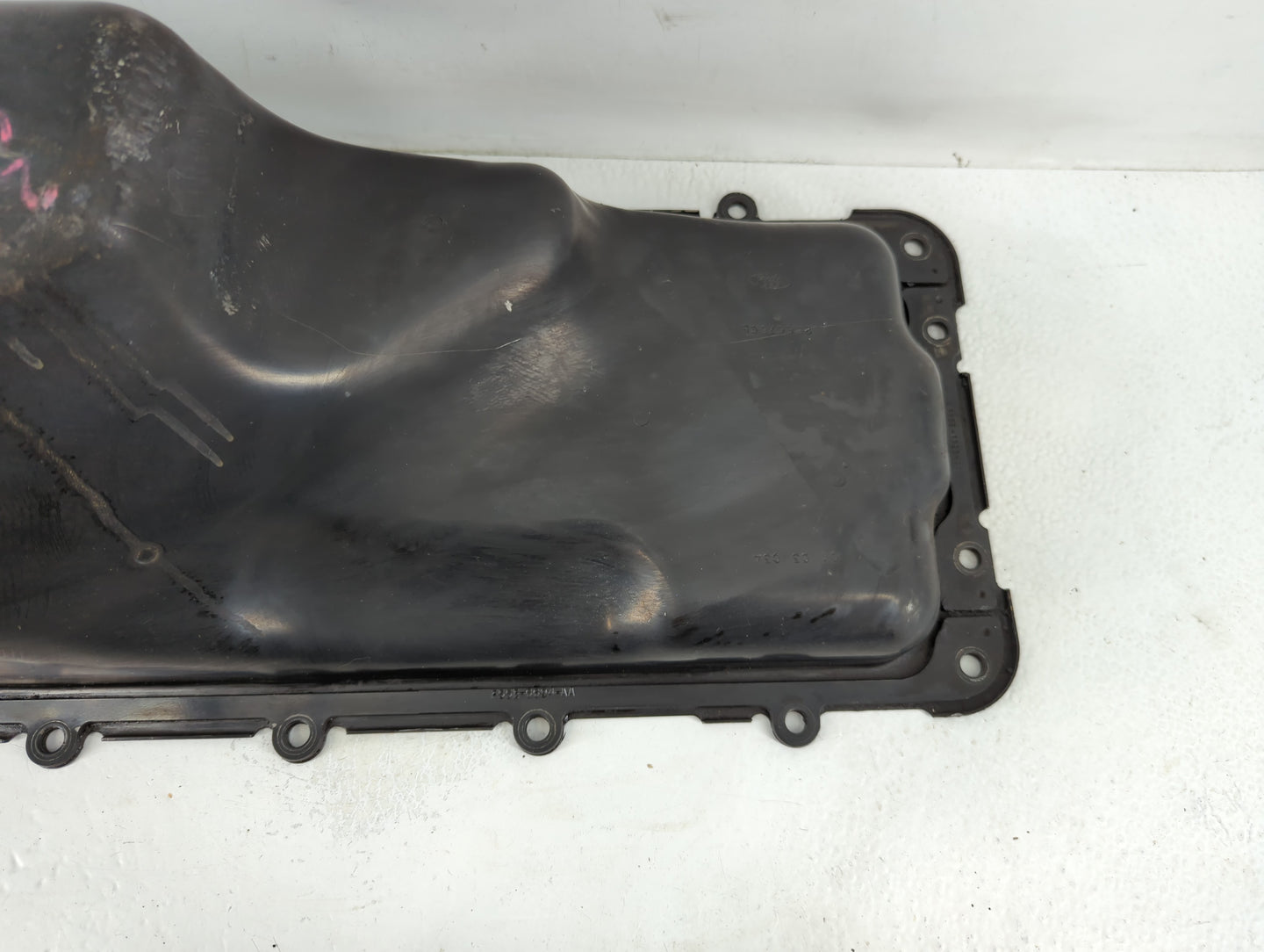 2003-2005 Lincoln Aviator Engine Oil Pan P/N:2E6675GB Fits Fits 2002 2003 2004 2005 OEM Used Auto Parts - Oemusedautoparts1.com