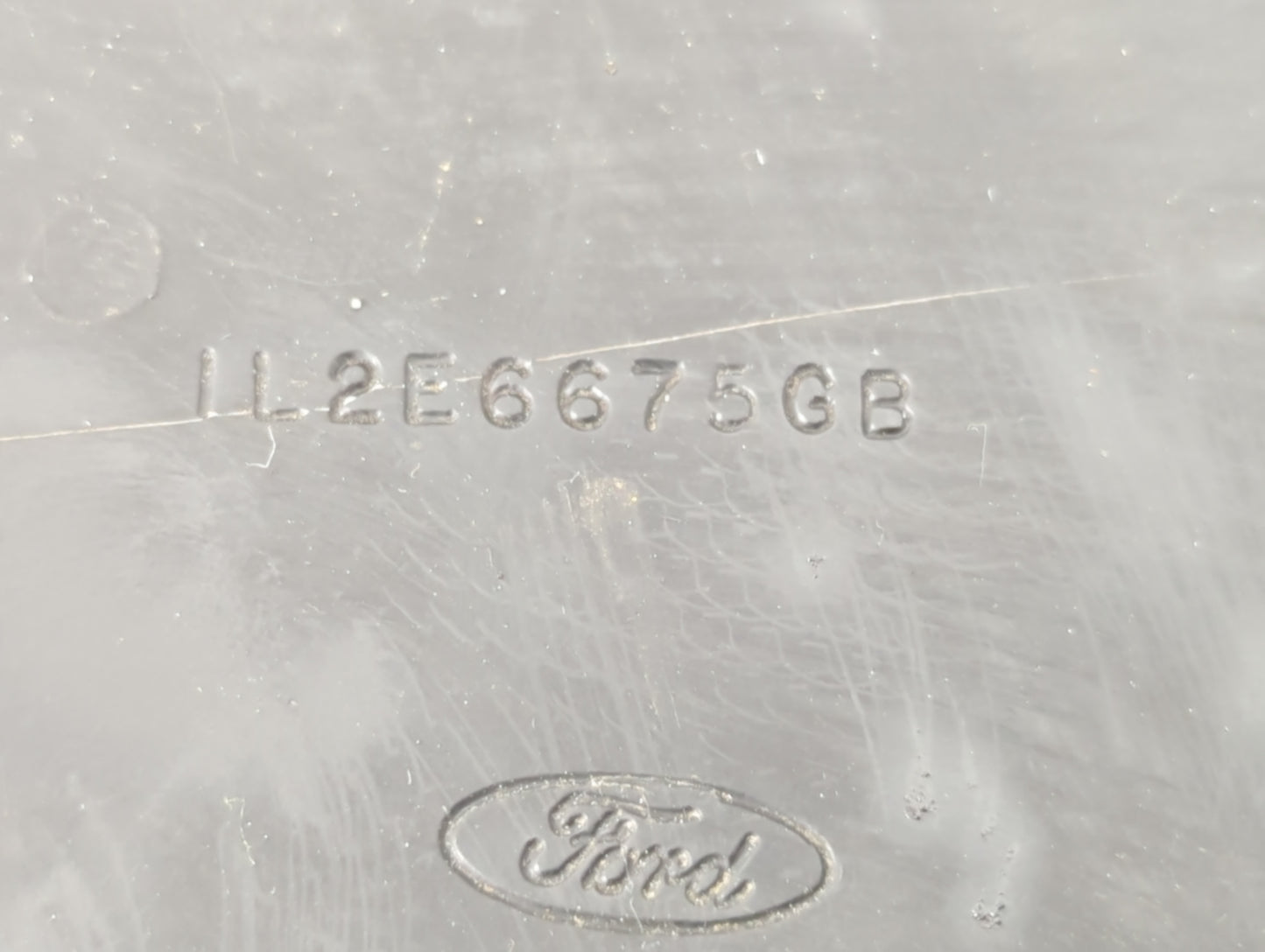 2003-2005 Lincoln Aviator Engine Oil Pan P/N:2E6675GB Fits Fits 2002 2003 2004 2005 OEM Used Auto Parts - Oemusedautoparts1.com