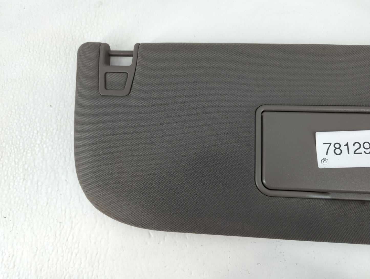 2018-2020 Ford F-150 Sun Visor Shade Replacement Passenger Right Mirror Fits Fits 2018 2019 2020 OEM Used Auto Parts - Oemusedautoparts1.com