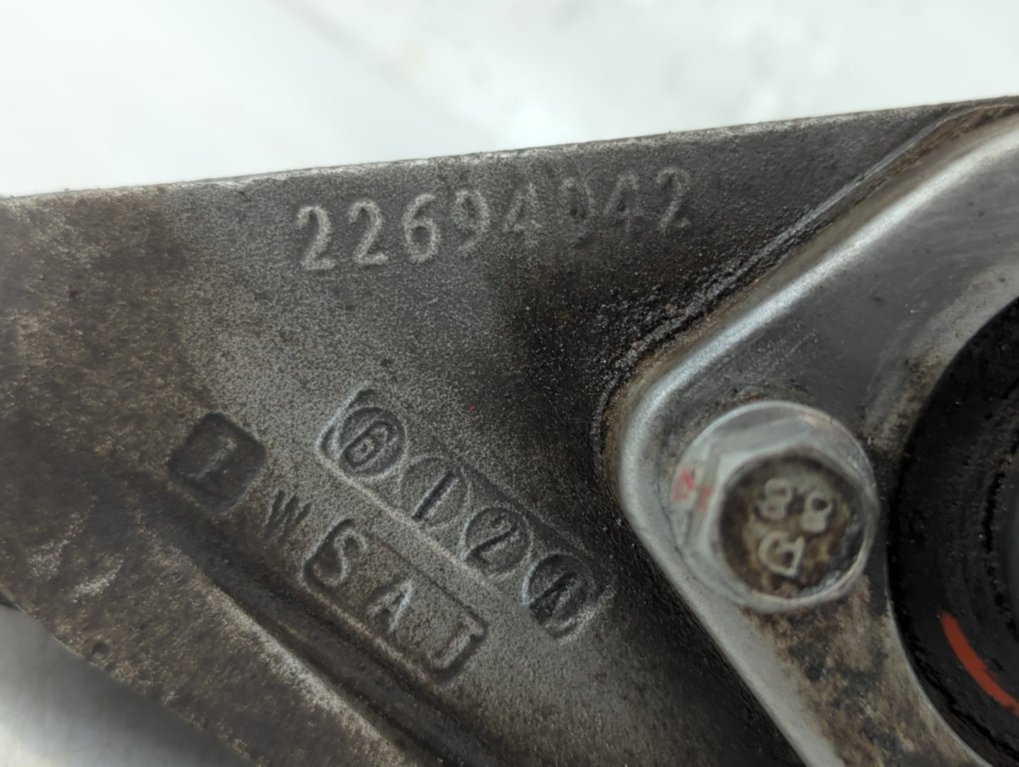 2005-2009 Chevrolet Equinox Axle Shaft Front Passenger Cv C/v - Oemusedautoparts1.com