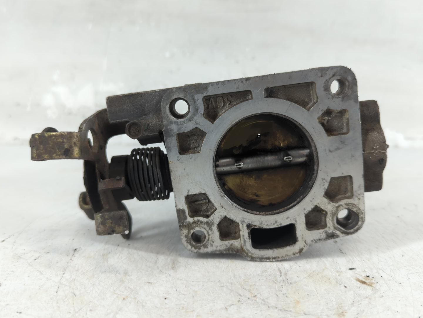 2000-2003 Ford Taurus Throttle Body Fits Fits 2000 2001 2002 2003 OEM Used Auto Parts - Oemusedautoparts1.com