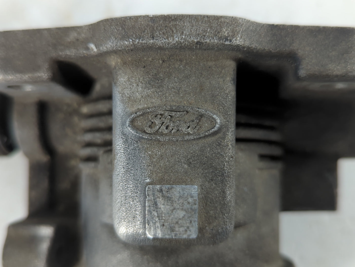 2000-2003 Ford Taurus Throttle Body Fits Fits 2000 2001 2002 2003 OEM Used Auto Parts - Oemusedautoparts1.com