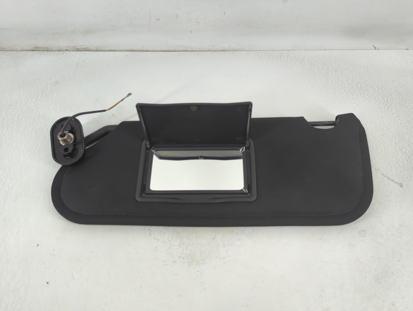 2011-2014 Chrysler 200 Sun Visor Shade Replacement Driver Left Mirror Fits Fits 2011 2012 2013 2014 OEM Used Auto Parts - Oemusedautoparts1.com