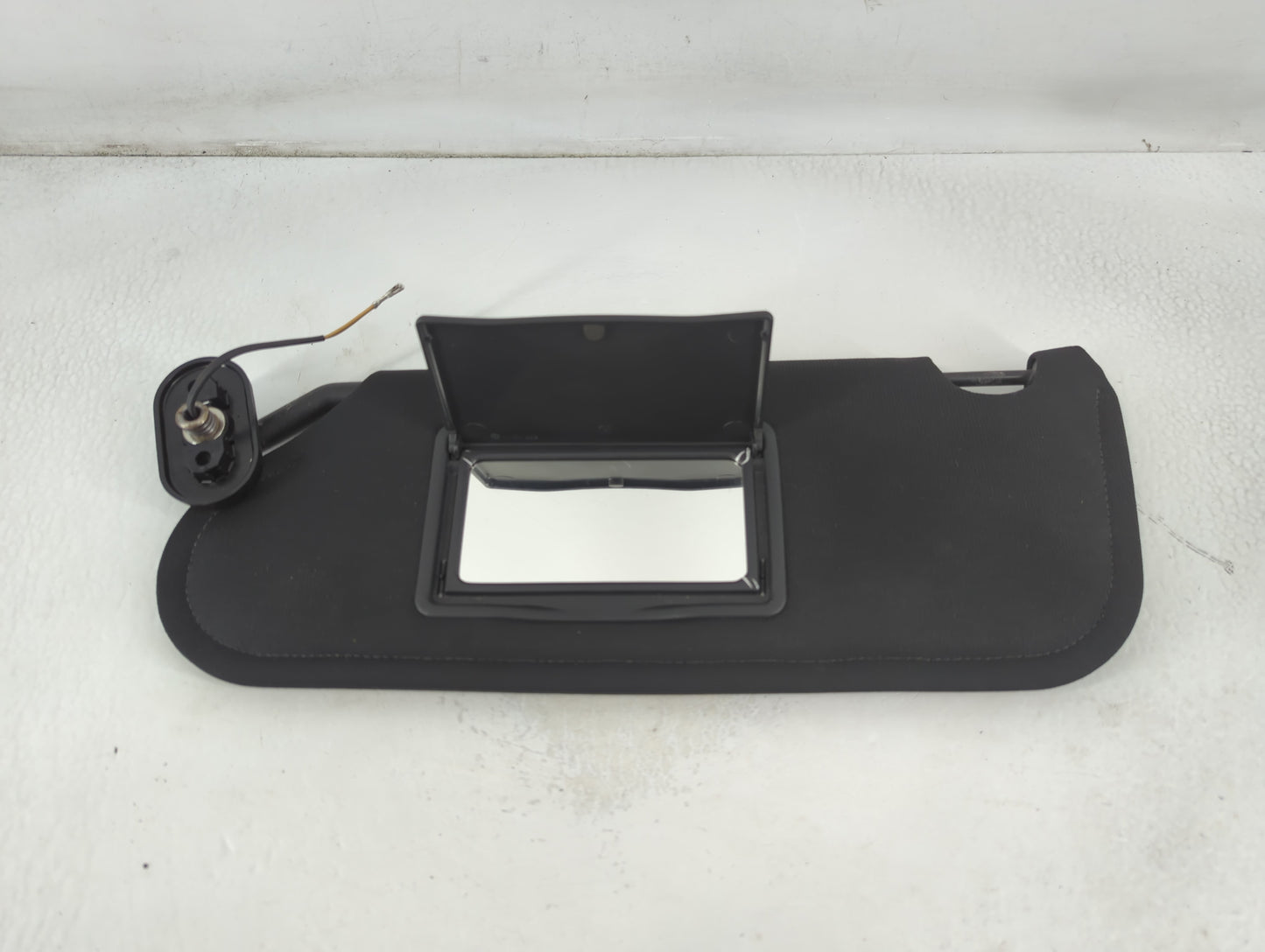2011-2014 Chrysler 200 Sun Visor Shade Replacement Driver Left Mirror Fits Fits 2011 2012 2013 2014 OEM Used Auto Parts - Oemusedautoparts1.com