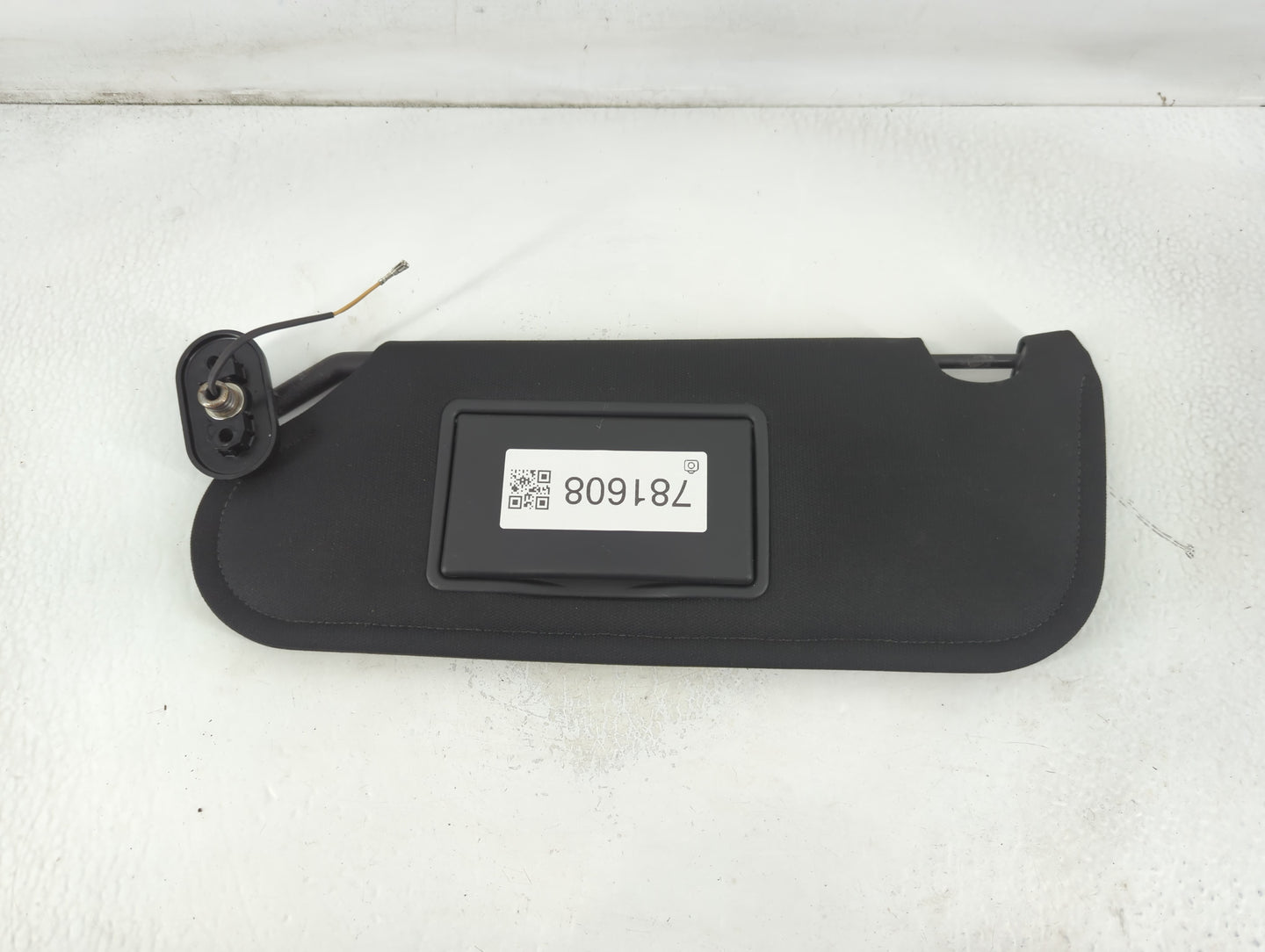 2011-2014 Chrysler 200 Sun Visor Shade Replacement Driver Left Mirror Fits Fits 2011 2012 2013 2014 OEM Used Auto Parts - Oemusedautoparts1.com