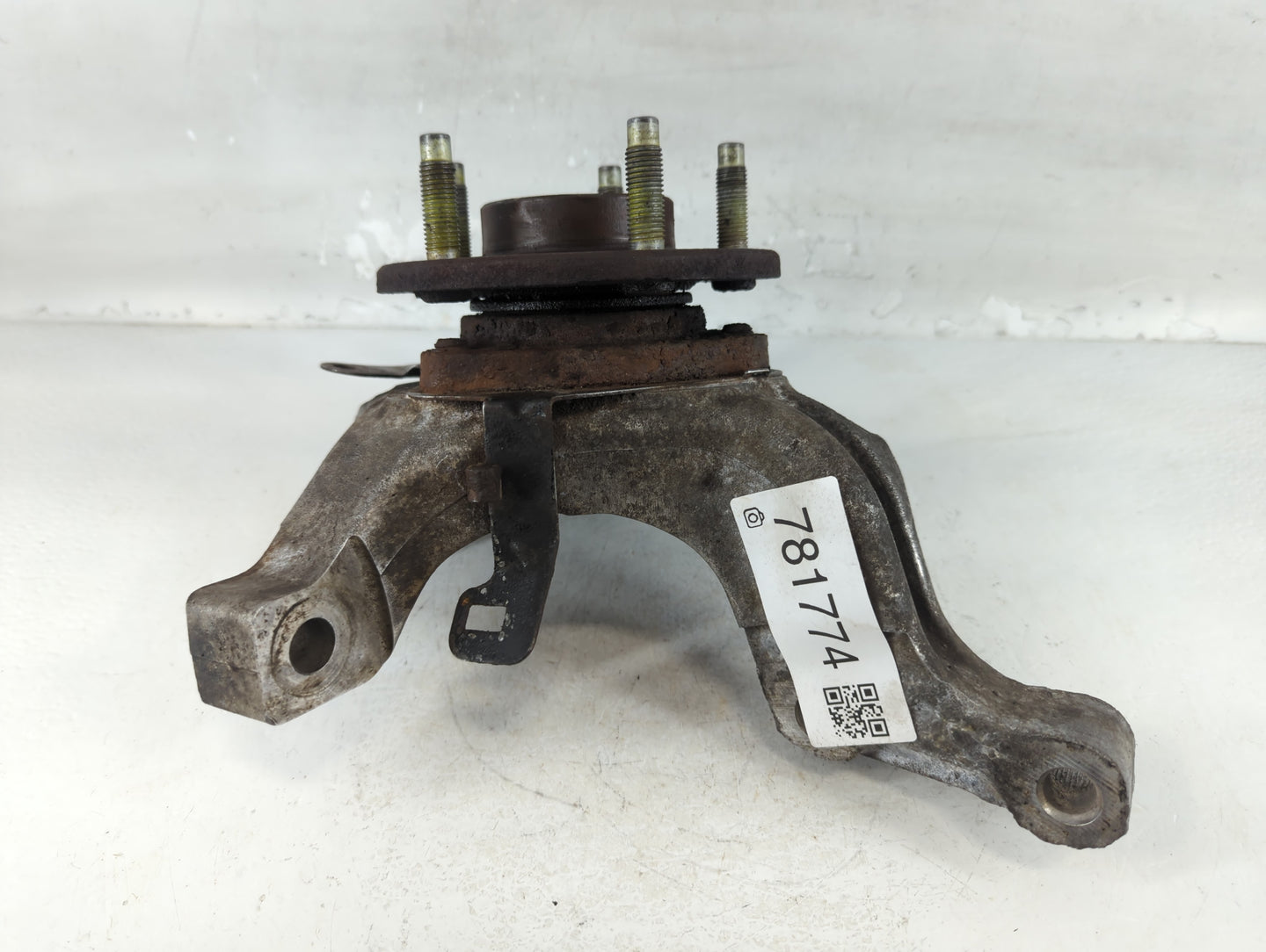 Pontiac Gprix Drivers Front Spindle Knuckle Oem - Oemusedautoparts1.com