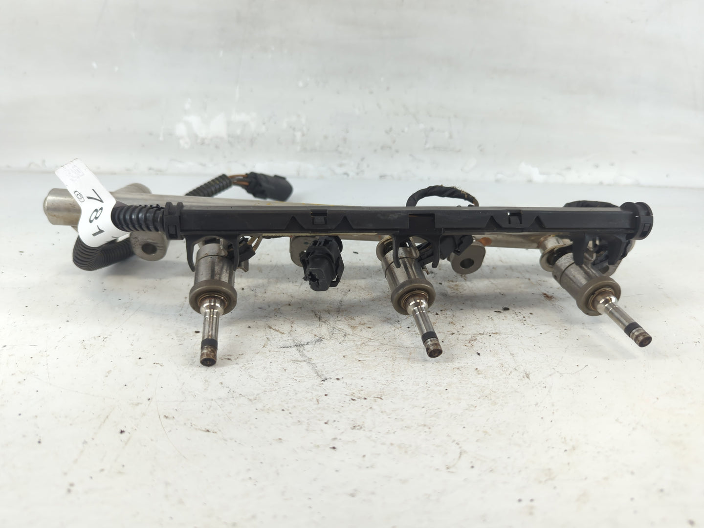 2011 Buick Lacrosse Fuel Injectors P/N:12638531 Fits OEM Used Auto Parts - Oemusedautoparts1.com