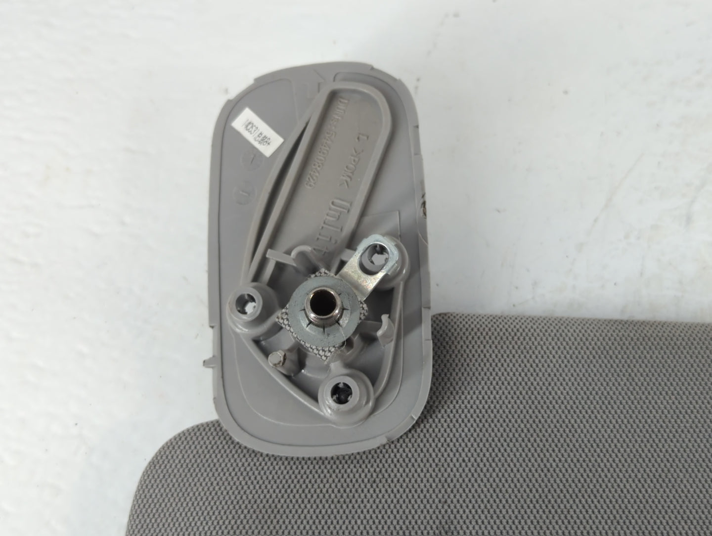 2014-2019 Chevrolet Silverado 1500 Sun Visor Shade Replacement Driver Left Mirror Fits Fits 2014 2015 2016 2017 2018 2019 OEM Used Auto Parts - Oemusedautoparts1.com