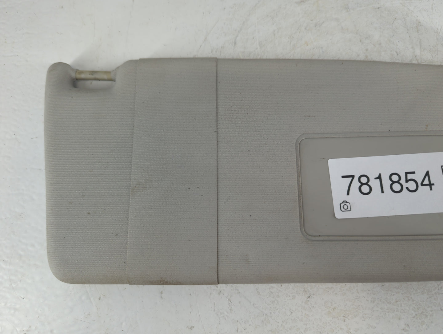 2011-2018 Volkswagen Jetta Sun Visor Shade Replacement Passenger Right Mirror Fits Fits 2011 2012 2013 2014 2015 2016 2017 2018 OEM Used Auto Parts - Oemusedautoparts1.com