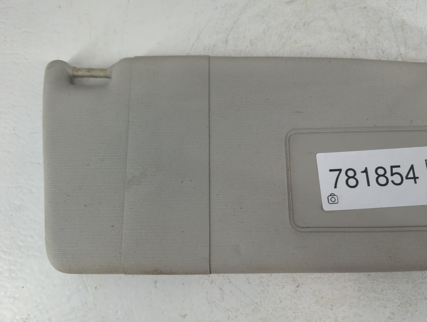 2011-2018 Volkswagen Jetta Sun Visor Shade Replacement Passenger Right Mirror Fits Fits 2011 2012 2013 2014 2015 2016 2017 2018 OEM Used Auto Parts - Oemusedautoparts1.com
