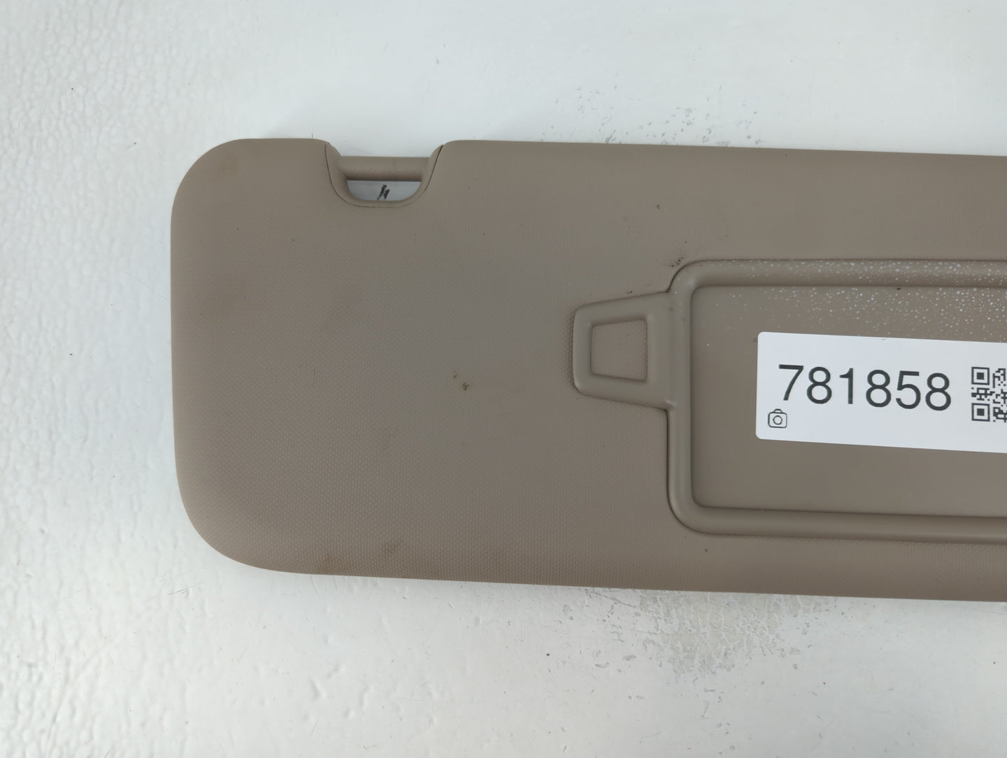 2017-2020 Hyundai Elantra Sun Visor Shade Replacement Driver Left Mirror Fits Fits 2017 2018 2019 2020 OEM Used Auto Parts - Oemusedautoparts1.com
