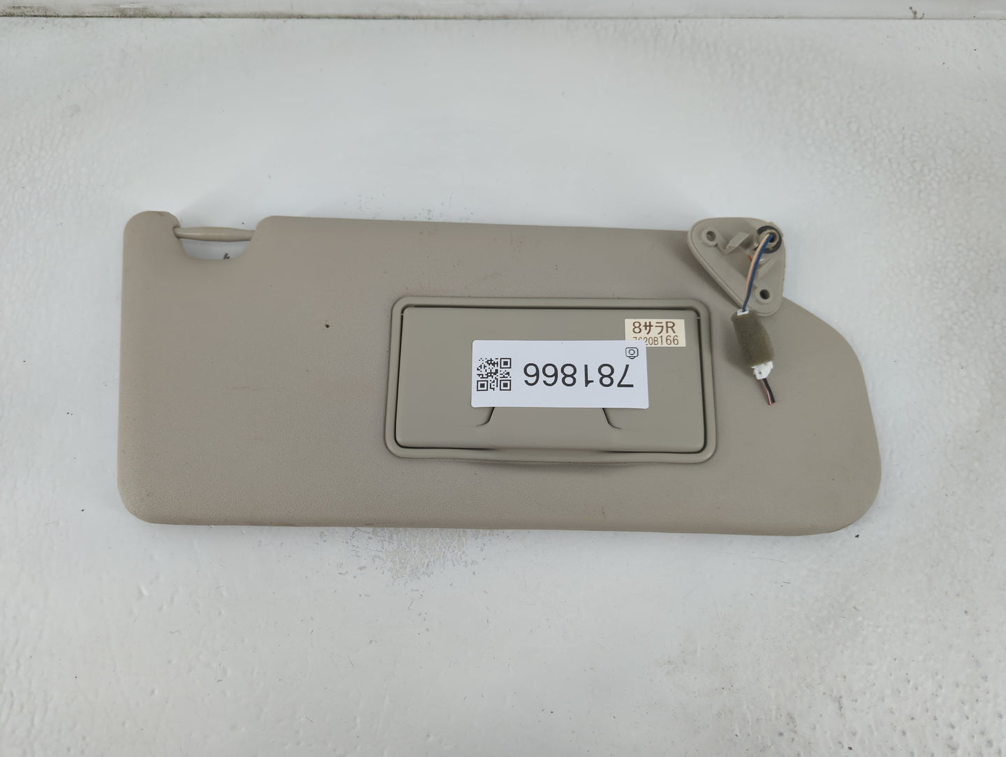 2016 Mitsubishi Outlander Sun Visor Shade Replacement Passenger Right Mirror Fits OEM Used Auto Parts - Oemusedautoparts1.com