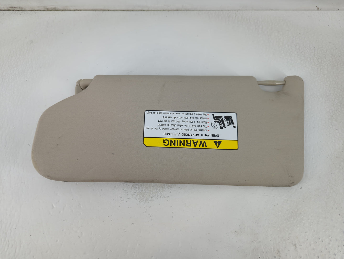 2016 Mitsubishi Outlander Sun Visor Shade Replacement Passenger Right Mirror Fits OEM Used Auto Parts - Oemusedautoparts1.com