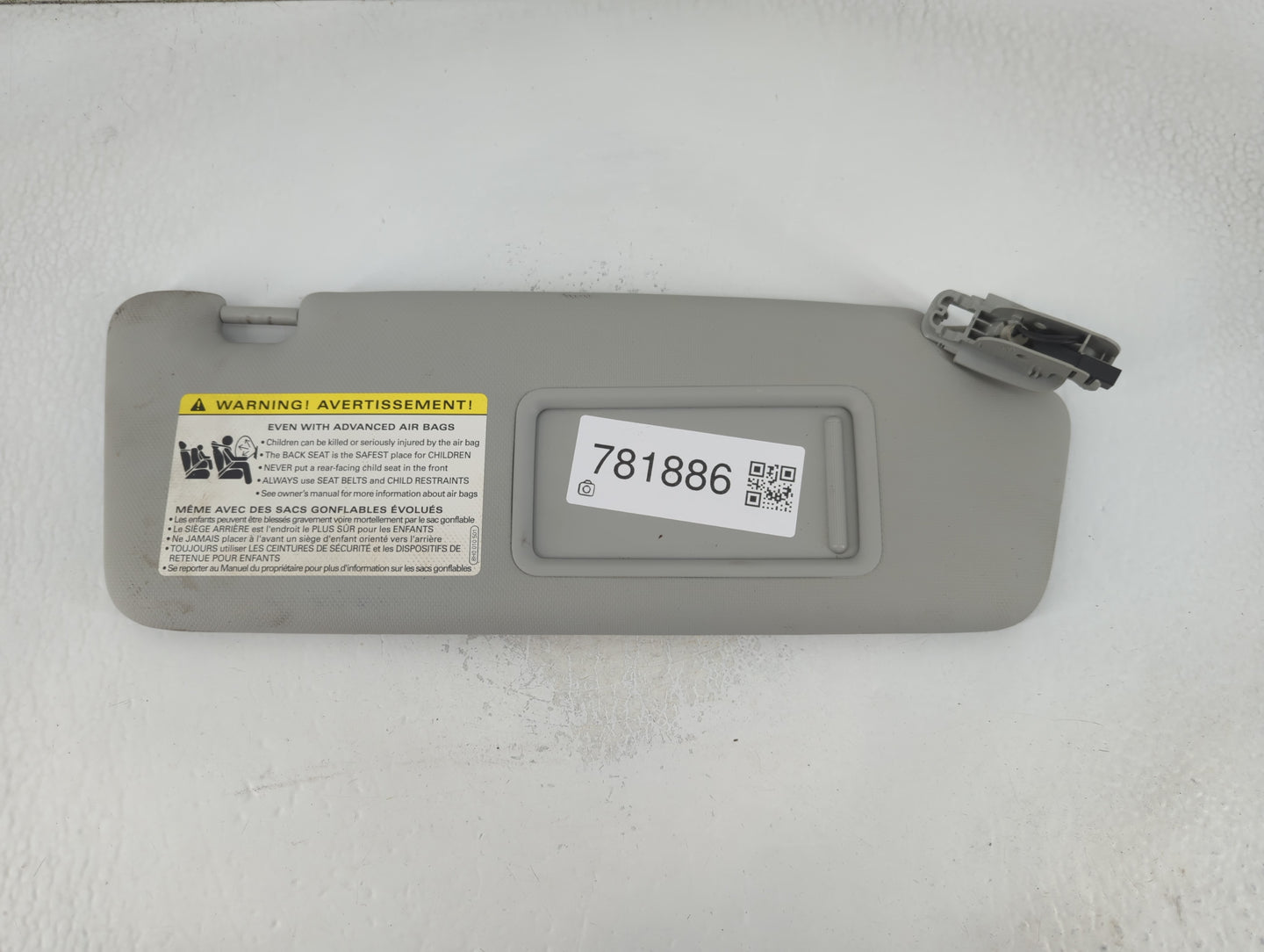 2010-2017 Audi A5 Sun Visor Shade Replacement Passenger Right Mirror Fits Fits 2010 2011 2012 2013 2014 2015 2016 2017 OEM Used Auto Parts - Oemusedautoparts1.com