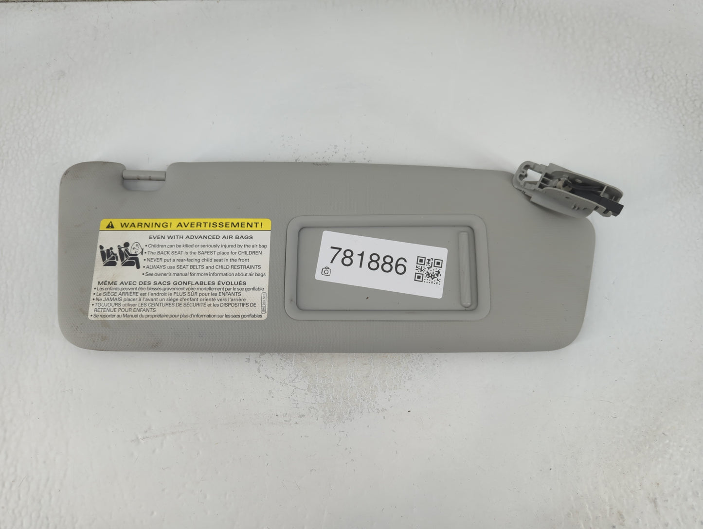 2010-2017 Audi A5 Sun Visor Shade Replacement Passenger Right Mirror Fits Fits 2010 2011 2012 2013 2014 2015 2016 2017 OEM Used Auto Parts - Oemusedautoparts1.com