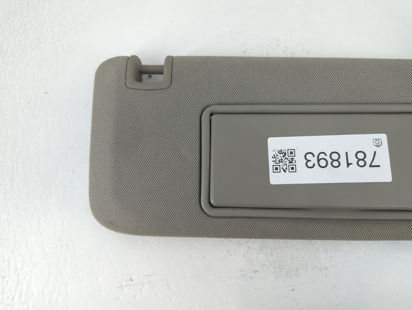 2014-2018 Cadillac Ats Sun Visor Shade Replacement Passenger Right Mirror Fits Fits 2014 2015 2016 2017 2018 2019 OEM Used Auto Parts - Oemusedautoparts1.com
