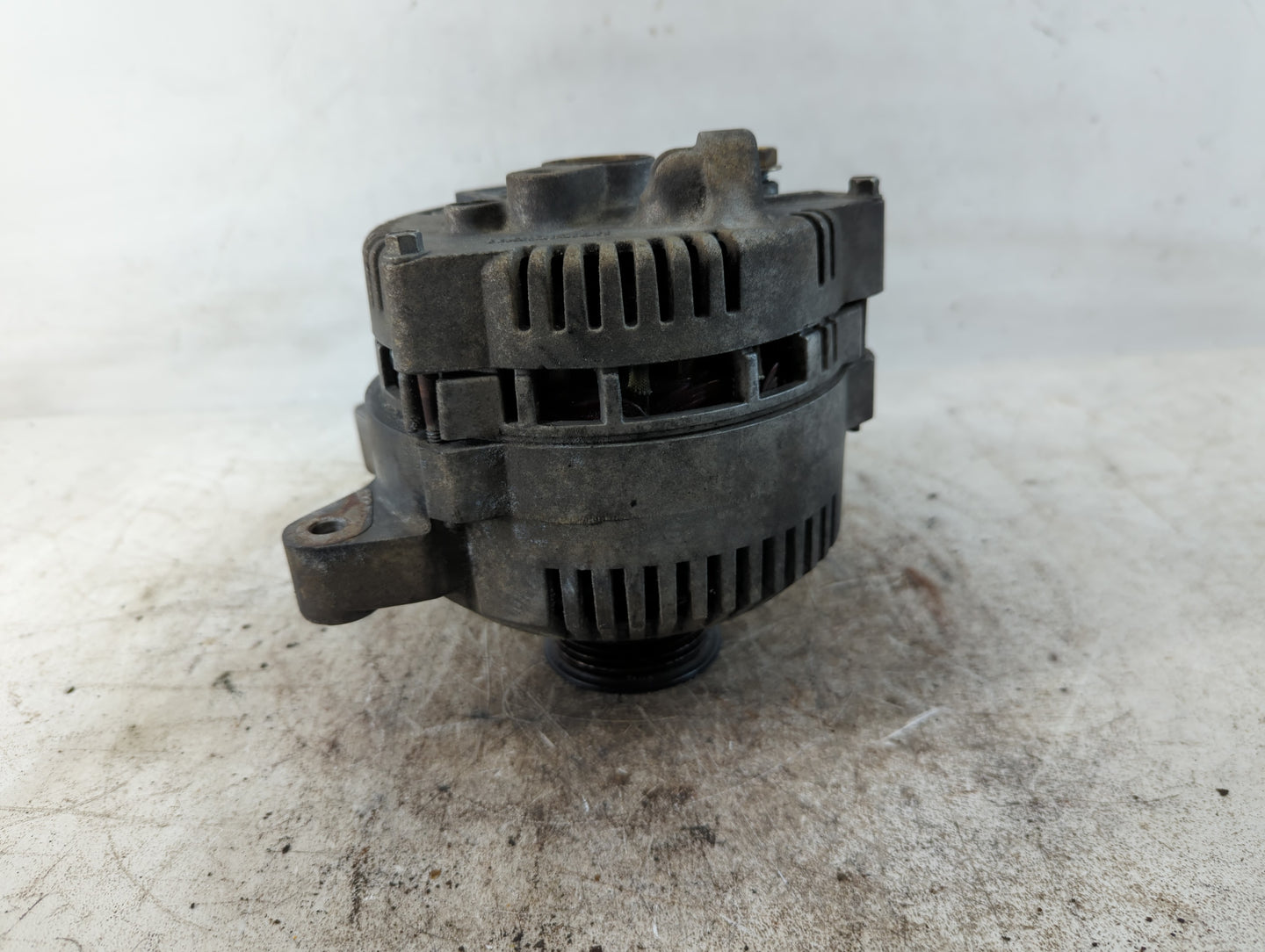 2004-2008 Ford Ranger Alternator Replacement Generator Charging Assembly Engine OEM P/N:F5DU-10316-AA Fits OEM Used Auto Parts - Oemusedautoparts1.com