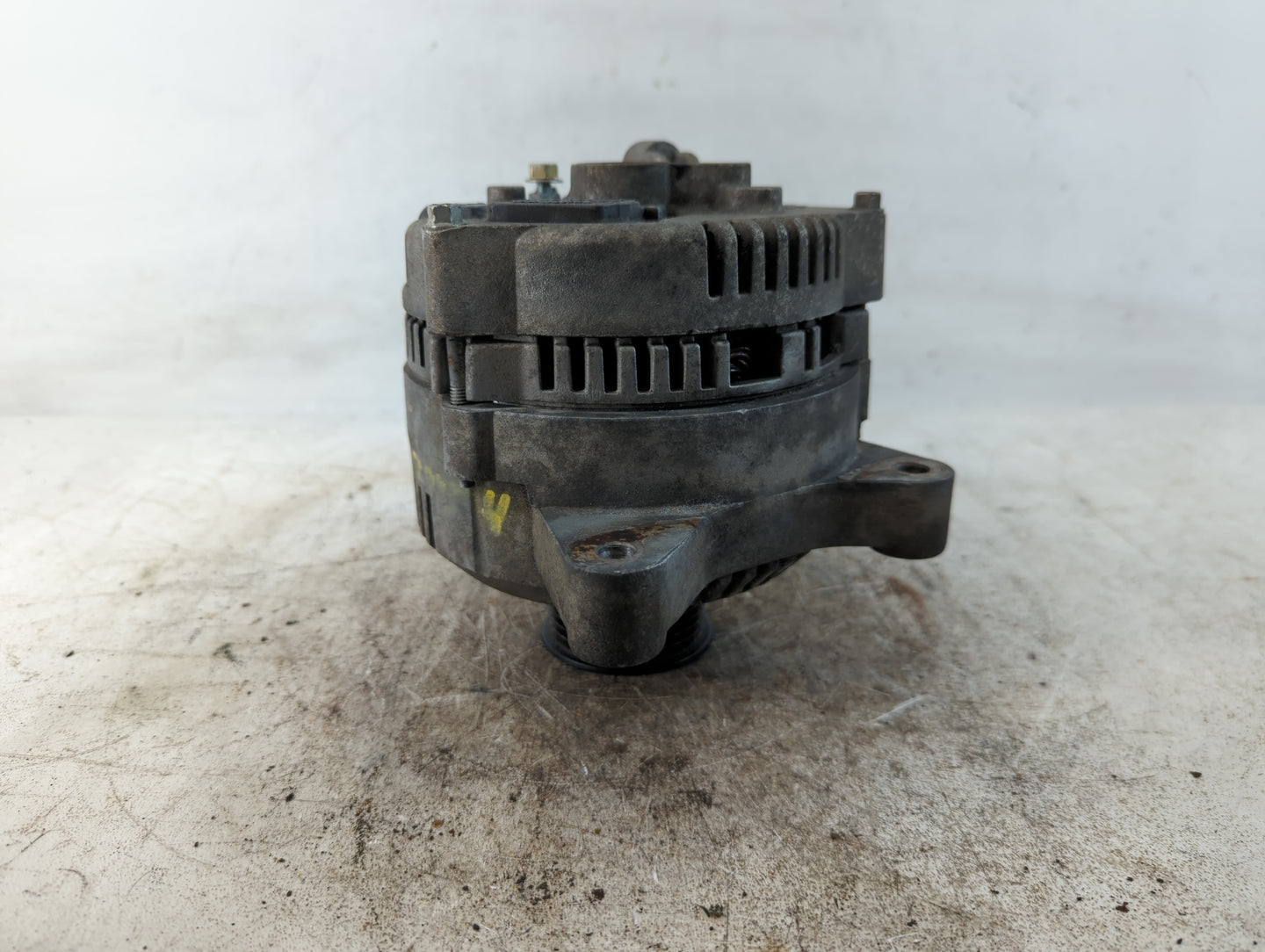 2004-2008 Ford Ranger Alternator Replacement Generator Charging Assembly Engine OEM P/N:F5DU-10316-AA Fits OEM Used Auto Parts - Oemusedautoparts1.com
