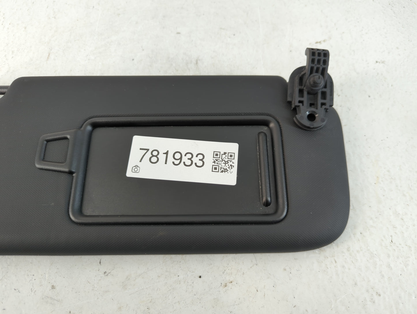 2021-2022 Hyundai Elantra Sun Visor Shade Replacement Passenger Right Mirror Fits Fits 2021 2022 OEM Used Auto Parts - Oemusedautoparts1.com