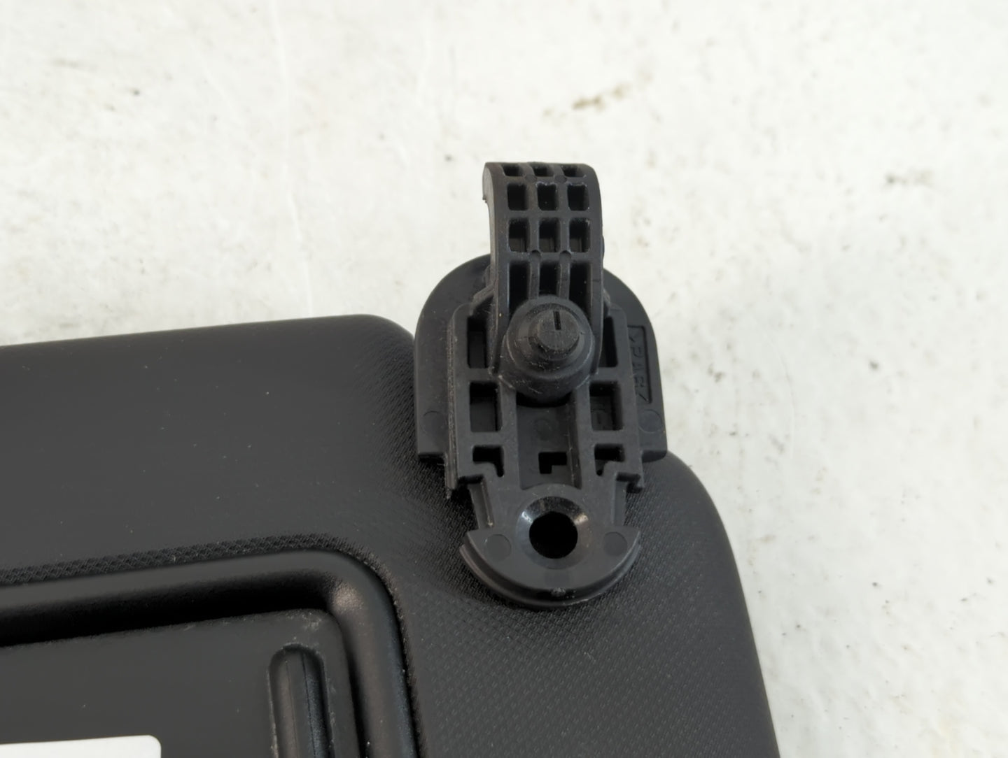 2021-2022 Hyundai Elantra Sun Visor Shade Replacement Passenger Right Mirror Fits Fits 2021 2022 OEM Used Auto Parts - Oemusedautoparts1.com