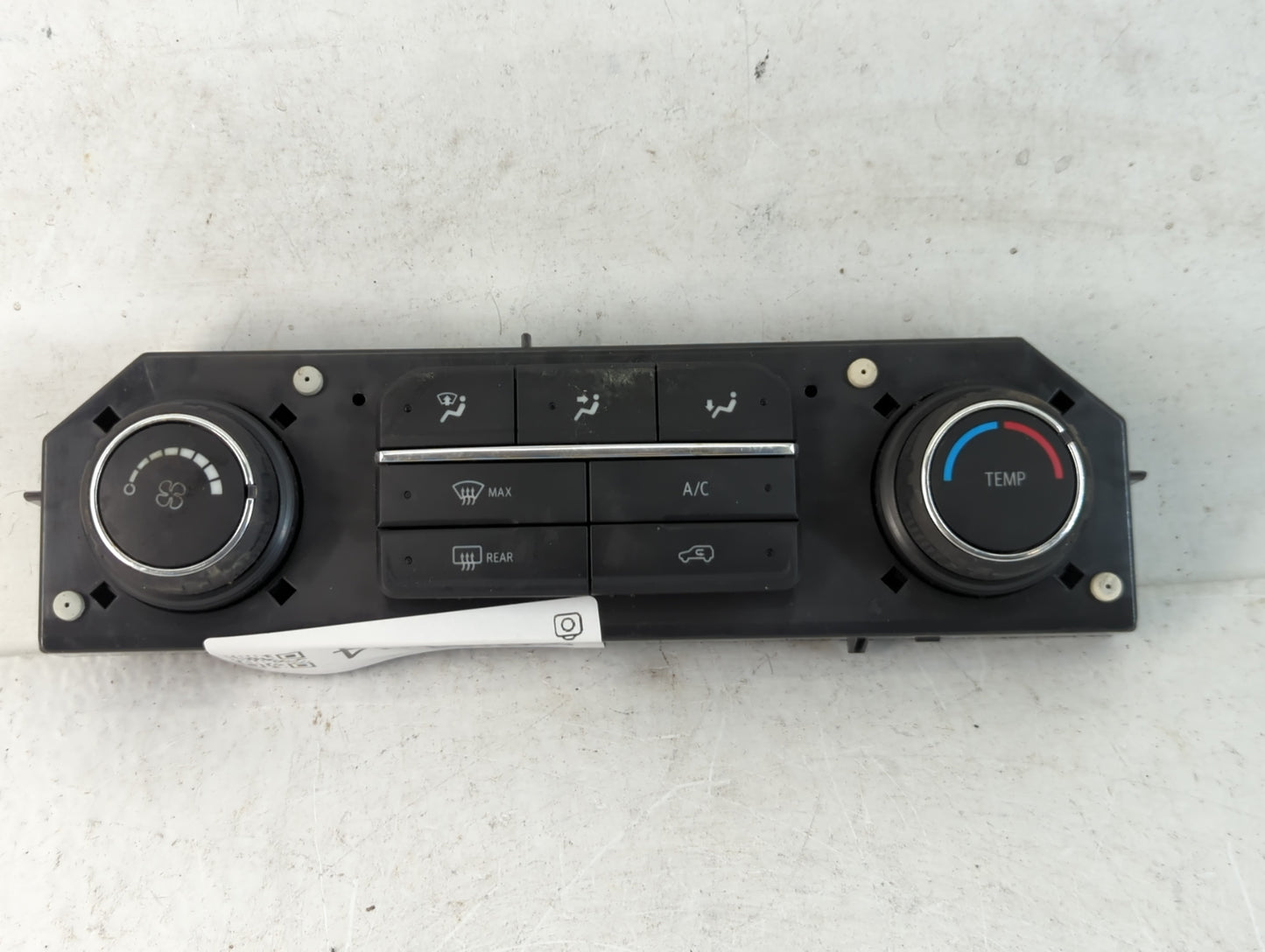 2019-2022 Chevrolet Silverado 1500 Climate Control Module Temperature AC/Heater Replacement P/N:84542734 Fits OEM Used Auto Parts - Oemusedautoparts1.com