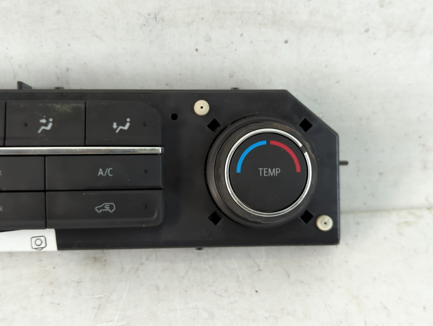 2019-2022 Chevrolet Silverado 1500 Climate Control Module Temperature AC/Heater Replacement P/N:84542734 Fits OEM Used Auto Parts - Oemusedautoparts1.com