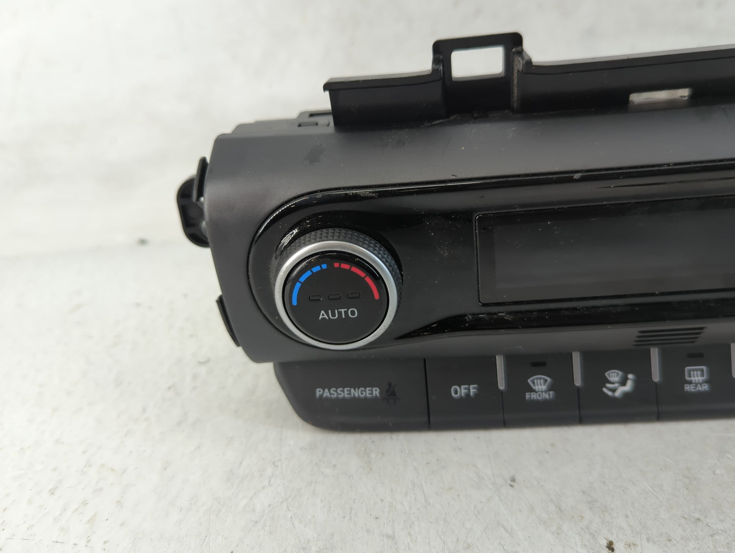 2022 Hyundai Kona Climate Control Module Temperature AC/Heater Replacement P/N:97250-J9DT0 Fits OEM Used Auto Parts - Oemusedautoparts1.com