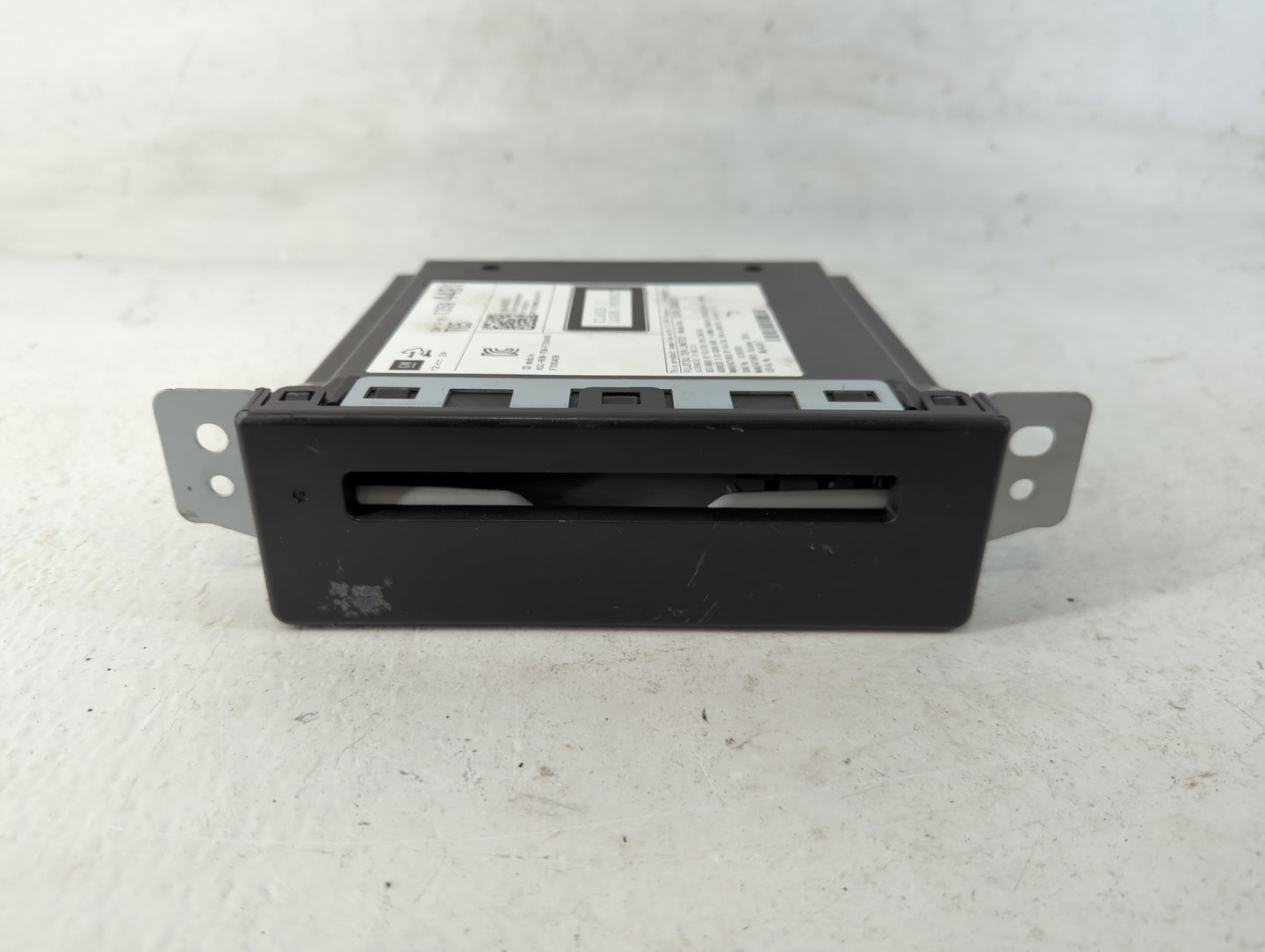 2015 Cadillac Srx Radio AM FM Cd Player Receiver Replacement P/N:13594481 Fits OEM Used Auto Parts - Oemusedautoparts1.com