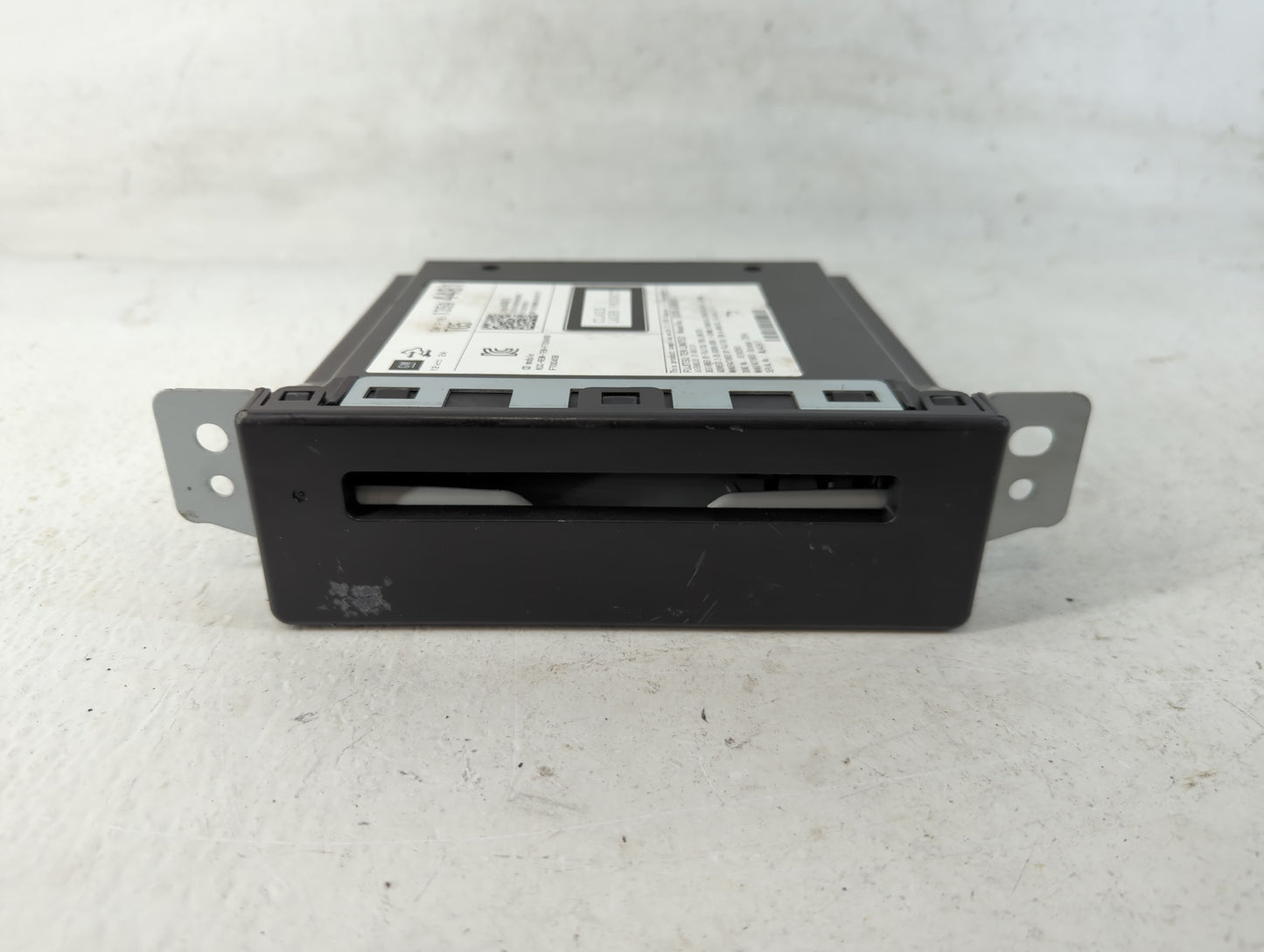2015 Cadillac Srx Radio AM FM Cd Player Receiver Replacement P/N:13594481 Fits OEM Used Auto Parts - Oemusedautoparts1.com