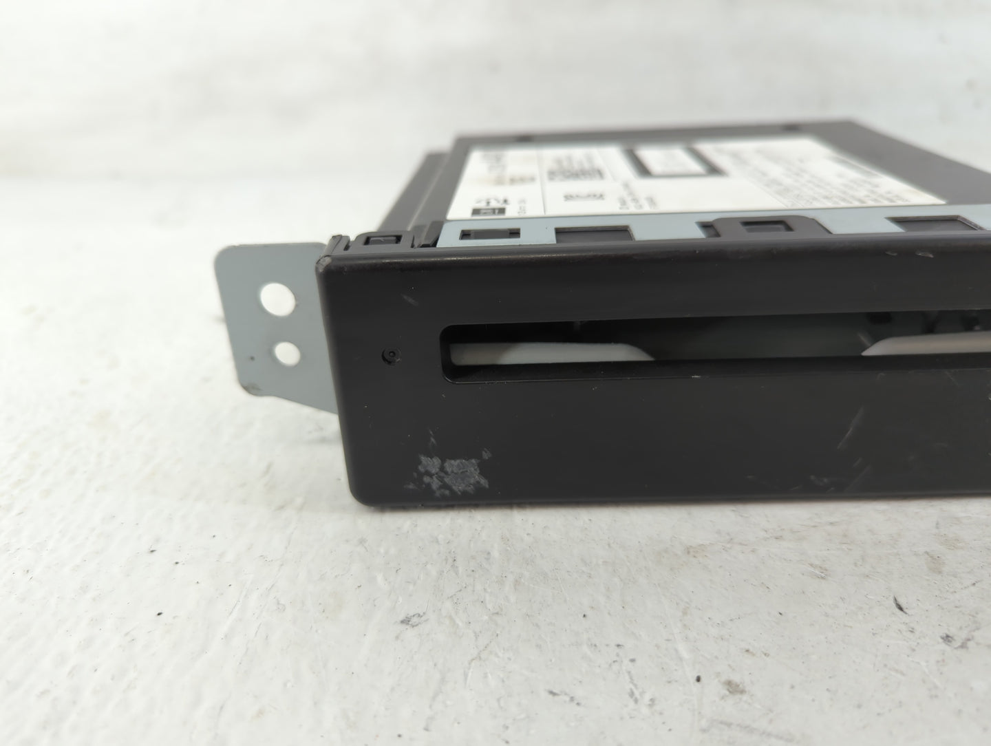 2015 Cadillac Srx Radio AM FM Cd Player Receiver Replacement P/N:13594481 Fits OEM Used Auto Parts - Oemusedautoparts1.com