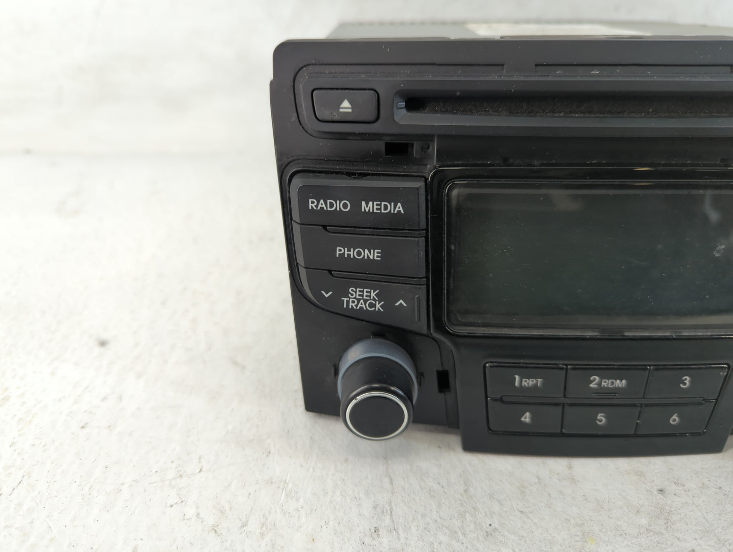 2013 Hyundai Sonata Radio AM FM Cd Player Receiver Replacement P/N:96180-3Q700 Fits OEM Used Auto Parts - Oemusedautoparts1.com