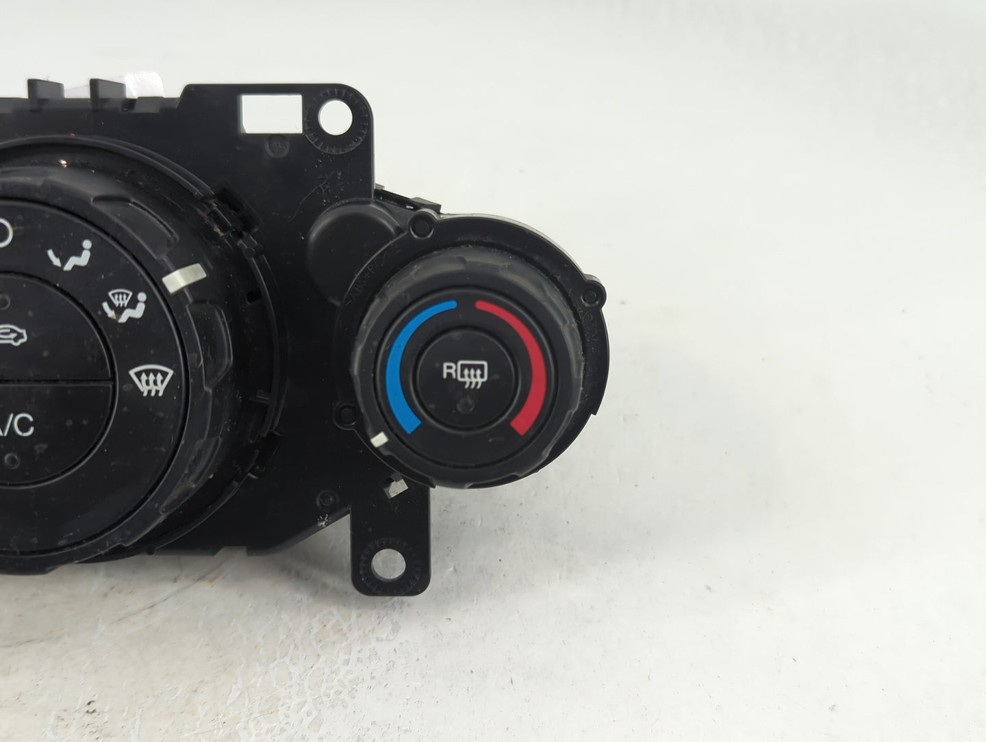 2011-2013 Ford Fiesta Climate Control Module Temperature AC/Heater Replacement P/N:AE83 19980 AE Fits Fits 2011 2012 2013 OEM Used Auto Parts - Oemusedautoparts1.com
