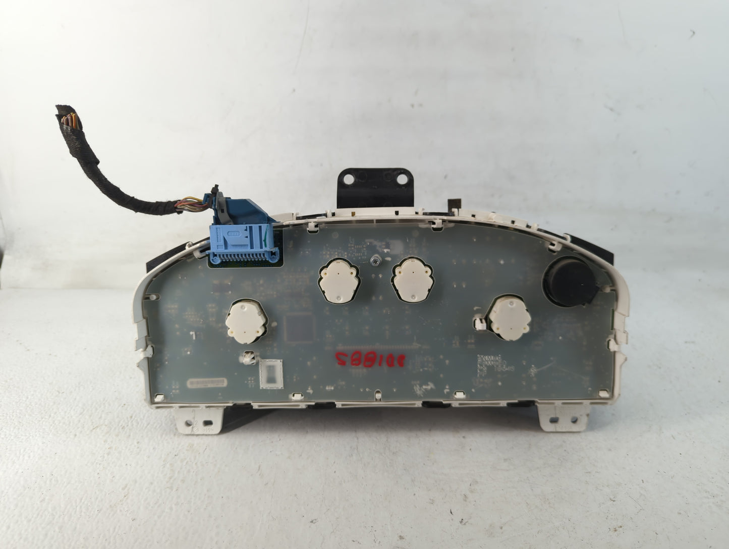 2008-2012 Buick Enclave Instrument Cluster Speedometer Gauges Fits Fits 2008 2009 2010 2011 2012 OEM Used Auto Parts - Oemusedautoparts1.com