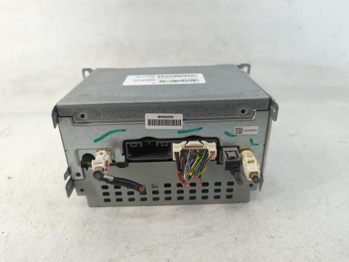 2013-2014 Dodge Charger Radio AM FM Cd Player Receiver Replacement P/N:P68209671AB Fits Fits 2013 2014 OEM Used Auto Parts - Oemusedautoparts1.com