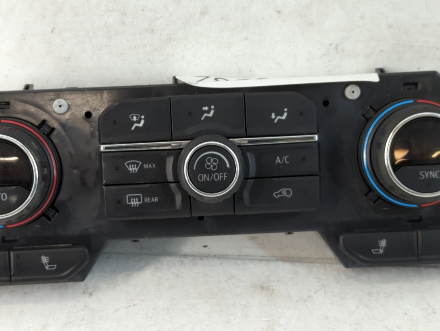 2019 Chevrolet Silverado 1500 Climate Control Module Temperature AC/Heater Replacement P/N:84499511 Fits Fits 2020 OEM Used Auto Parts - Oemusedautoparts1.com