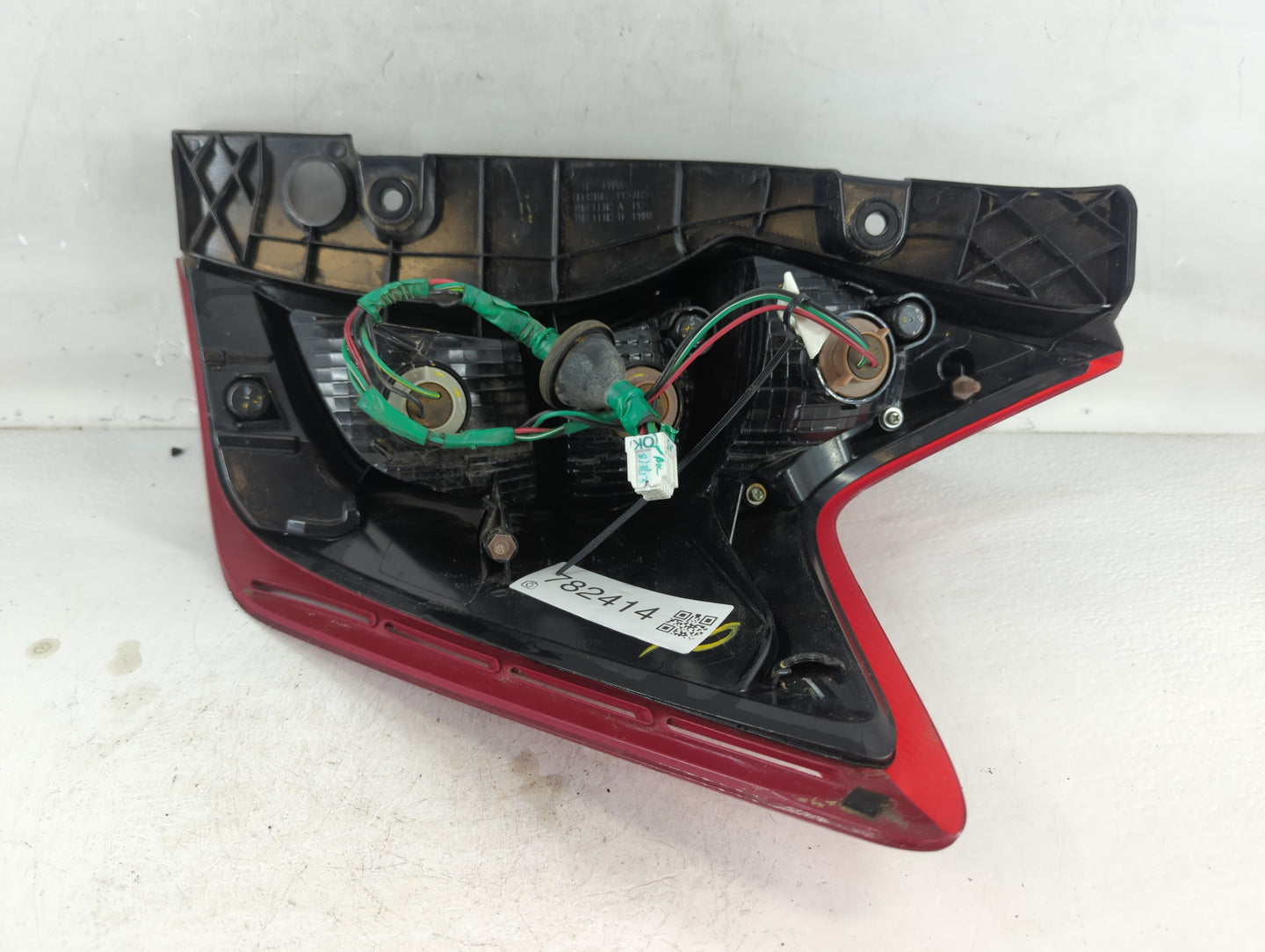 2014-2019 Nissan Versa Tail Light Assembly Passenger Right OEM P/N:265553WC0A Fits Fits 2014 2015 2016 2017 2018 2019 OEM Used Auto Parts - Oemusedautoparts1.com