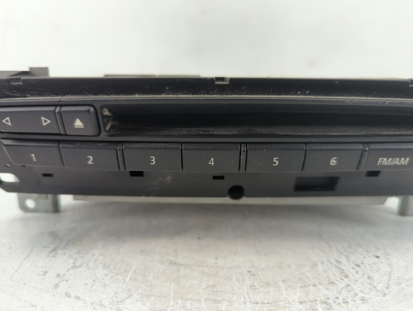 2008-2010 Bmw 535i Radio AM FM Cd Player Receiver Replacement P/N:E11 10R-02 4055 Fits Fits 2008 2009 2010 OEM Used Auto Parts - Oemusedautoparts1.com