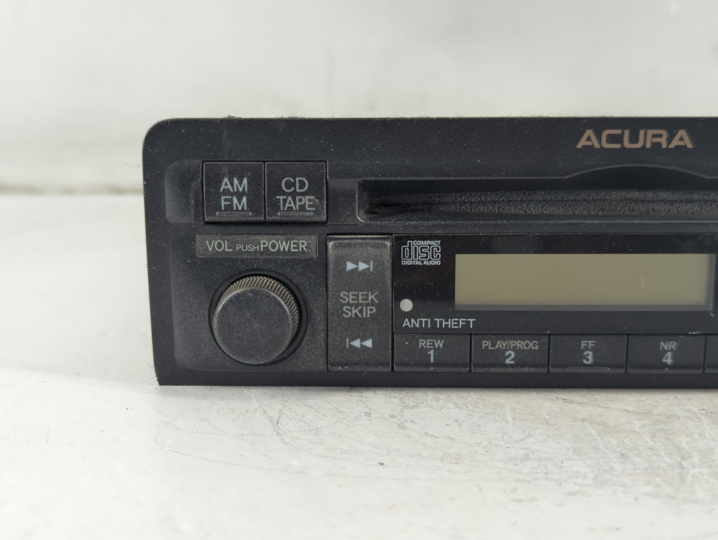 2004-2005 Acura El Radio AM FM Cd Player Receiver Replacement P/N:39101-S5N-A210-M1 Fits Fits 2004 2005 OEM Used Auto Parts - Oemusedautoparts1.com