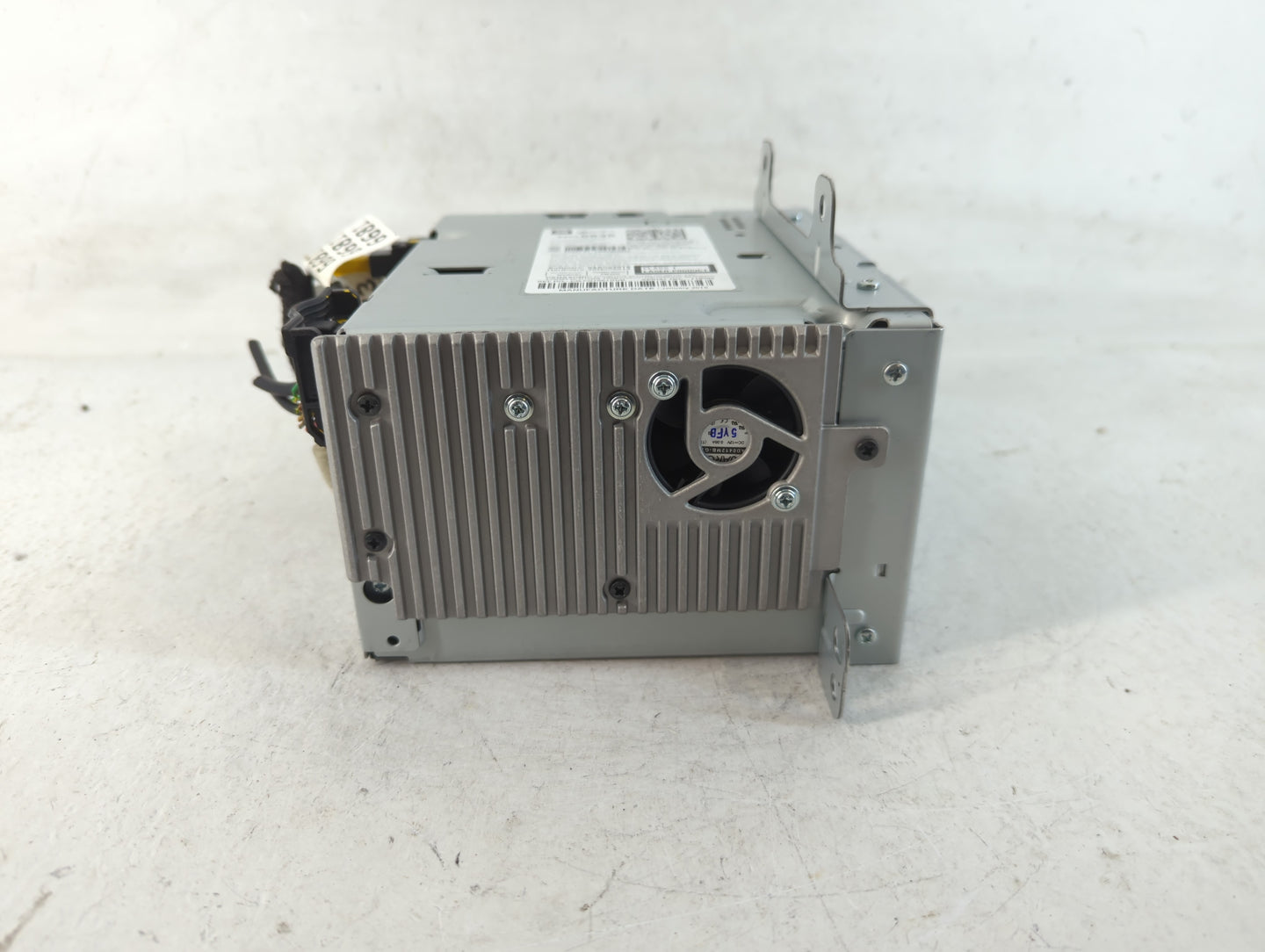 2015-2016 Buick Encore Radio AM FM Cd Player Receiver Replacement P/N:84026635 Fits Fits 2014 2015 2016 2017 OEM Used Auto Parts - Oemusedautoparts1.com