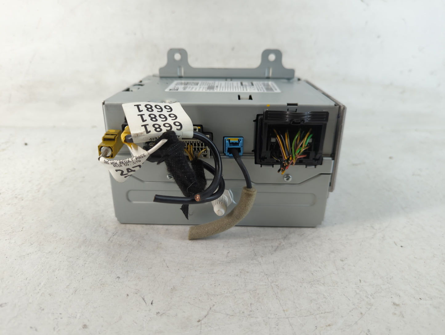 2015-2016 Buick Encore Radio AM FM Cd Player Receiver Replacement P/N:84026635 Fits Fits 2014 2015 2016 2017 OEM Used Auto Parts - Oemusedautoparts1.com