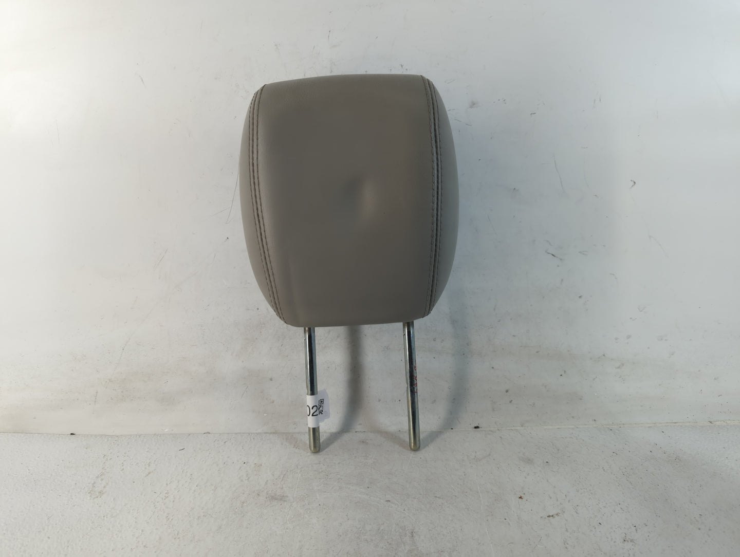 2009-2011 Buick Enclave Headrest Head Rest Front Driver Passenger Seat Fits Fits 2009 2010 2011 OEM Used Auto Parts - Oemusedautoparts1.com