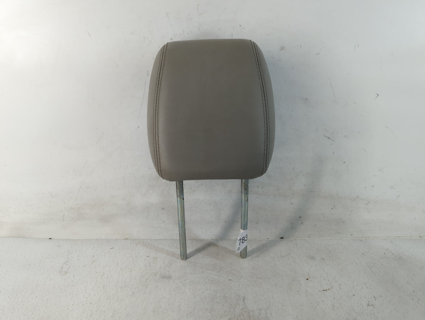 2009-2011 Buick Enclave Headrest Head Rest Front Driver Passenger Seat Fits Fits 2009 2010 2011 OEM Used Auto Parts - Oemusedautoparts1.com