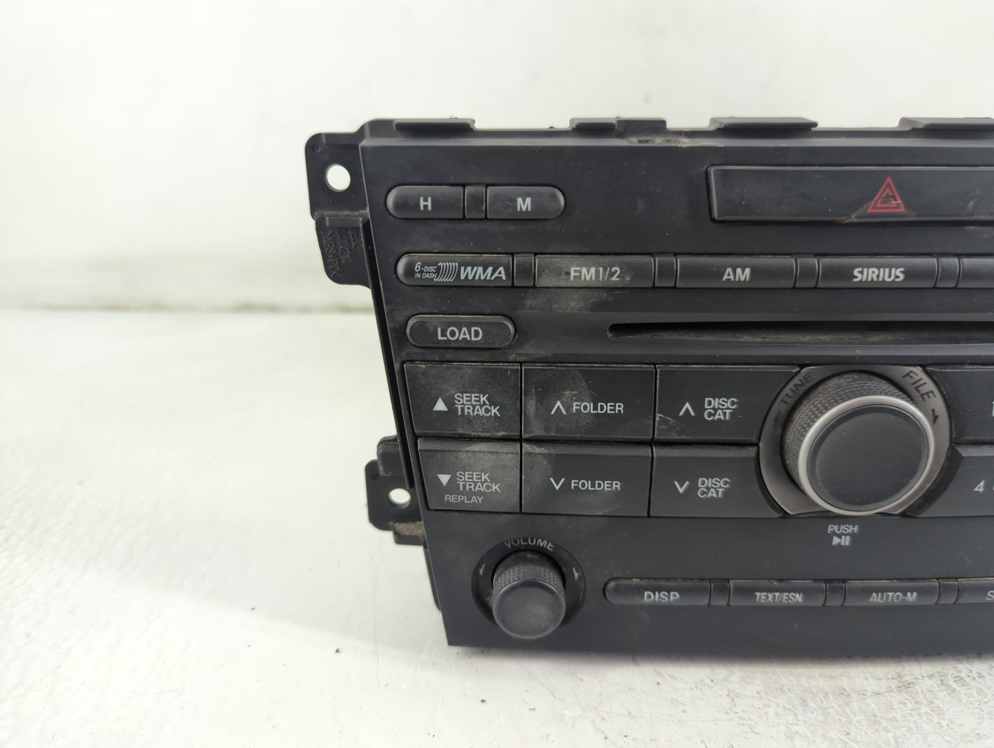 2010 Mazda Cx-7 Radio AM FM Cd Player Receiver Replacement P/N:EH4566ARXA Fits OEM Used Auto Parts - Oemusedautoparts1.com